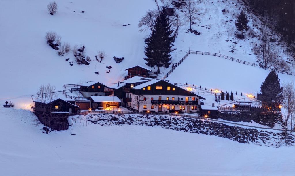 Lechnerhof Bed & Breakfast ลูตาโก ภายนอก รูปภาพ