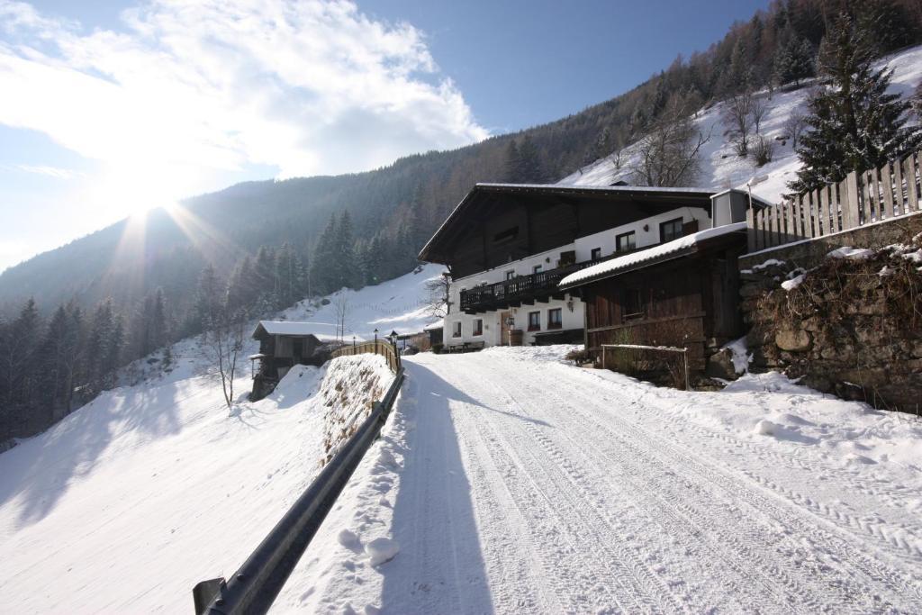 Lechnerhof Bed & Breakfast ลูตาโก ภายนอก รูปภาพ